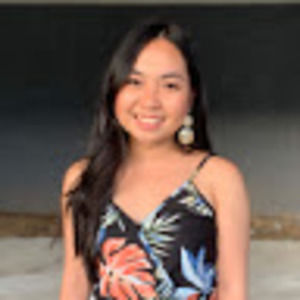 Meet your Posher, Hannah elise